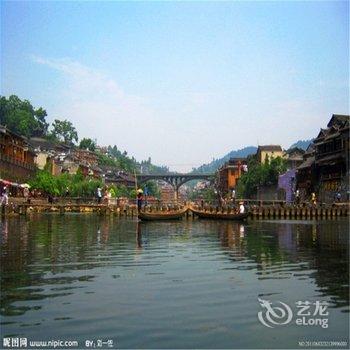 凤凰一游一遇客栈酒店提供图片