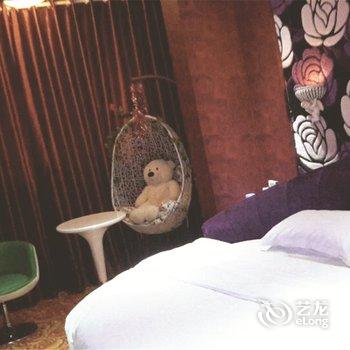 荥阳真爱主题酒店酒店提供图片