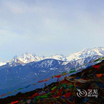 康定新都桥折多山驿站酒店提供图片