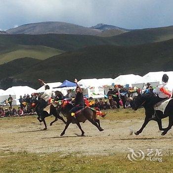 稻城亚丁蒋三哥民居接待中心酒店提供图片