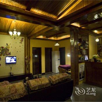 凤凰百花园临江主题客栈酒店提供图片