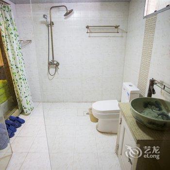 凤凰百花园临江主题客栈酒店提供图片