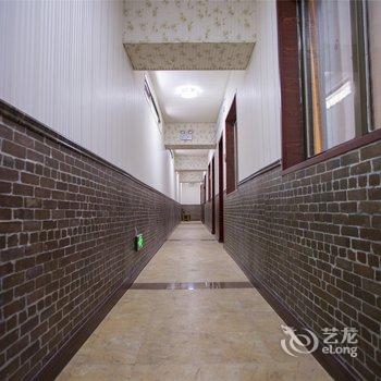 凤凰百花园临江主题客栈酒店提供图片