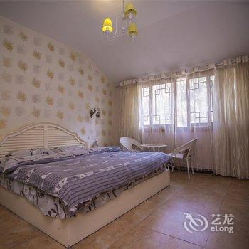 凤凰百花园临江主题客栈酒店提供图片