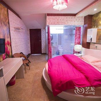 凤凰百花园临江主题客栈酒店提供图片