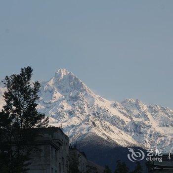 海螺沟鸿鑫印象酒店酒店提供图片