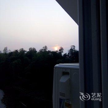 �˱���������ʢ�Ƶ�(����)�Ƶ��ṩͼƬ