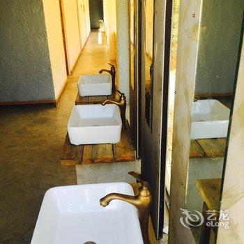 泸沽湖里格春天青年部落酒店提供图片