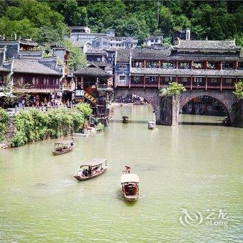 凤凰古城熊家小屋吊脚楼酒店提供图片