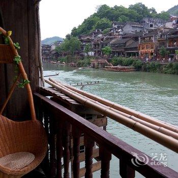 凤凰古城熊家小屋吊脚楼酒店提供图片