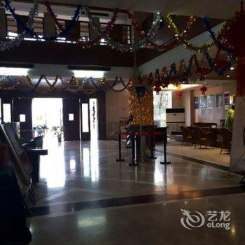 龙佑赤壁温泉度假区中心酒店酒店提供图片