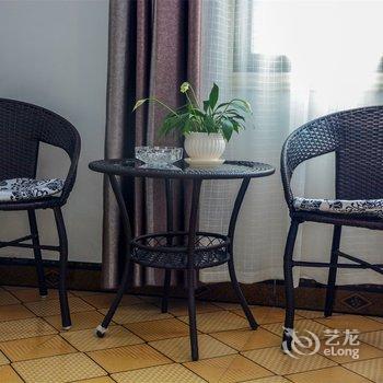 凤凰行者客栈酒店提供图片