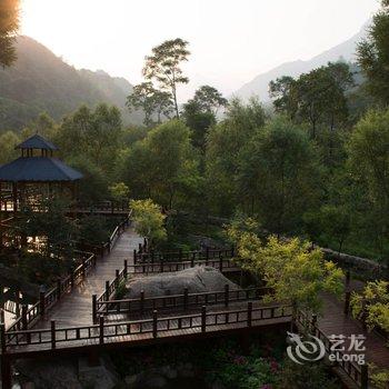 灵寿五岳溪谷鸟巢酒店提供图片