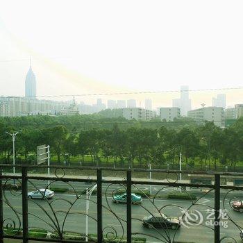 尚晋青年旅舍(常州恐龙园河海大学店)酒店提供图片
