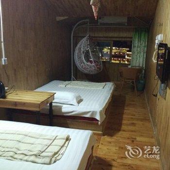 凤凰有家客栈(金家园店)酒店提供图片