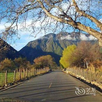 林芝斯维登服务公寓(工布老街)酒店提供图片