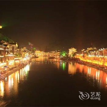 凤凰古韵宾馆酒店提供图片