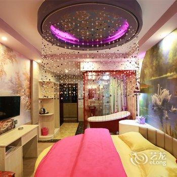 凤凰百花园临江主题客栈酒店提供图片
