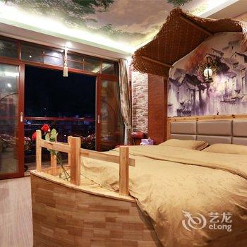 凤凰百花园临江主题客栈酒店提供图片