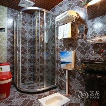 凤凰百花园临江主题客栈酒店提供图片