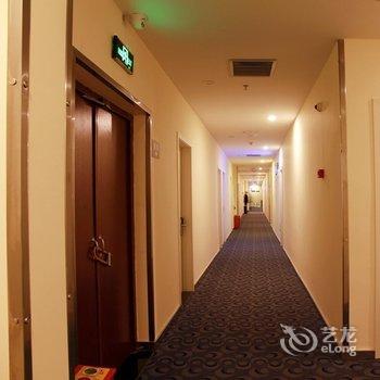 7天连锁酒店(重庆万盛三元桥商业中心店)酒店提供图片