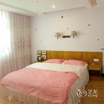 凤凰金三角客栈酒店提供图片