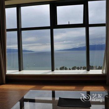 澄江抚仙湖全湖景度假公寓酒店提供图片