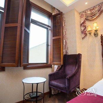 十号名邸精品酒店(上海音乐学院店)原五官科医院店酒店提供图片