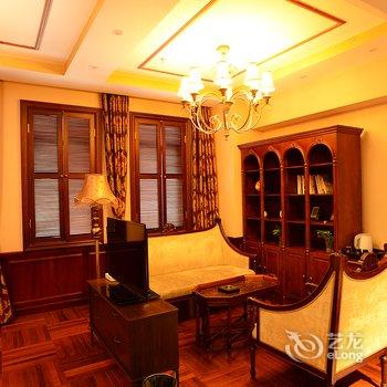 十号名邸精品酒店(上海音乐学院店)原五官科医院店酒店提供图片