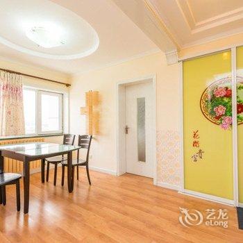 青岛石老人浴场三居室温馨家庭公寓（原石老人温馨家园家庭公寓）酒店提供图片