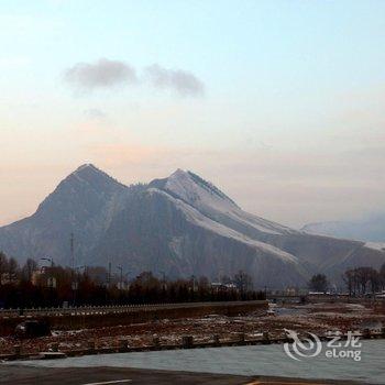 祁连卓尔山避暑山庄酒店提供图片