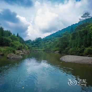 峨眉山七里坪半岛酒店酒店提供图片