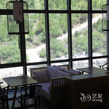 灵石石膏山卧龙山庄酒店提供图片