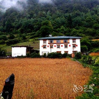 迪庆雨崩七彩梅里客栈酒店提供图片