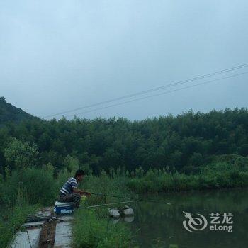 莫干山绿竹红坊住宿酒店提供图片