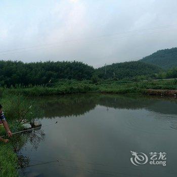 莫干山绿竹红坊住宿酒店提供图片