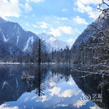 理县毕棚沟聚源山庄酒店提供图片