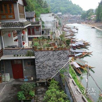 凤凰古城江边龙门客栈酒店提供图片