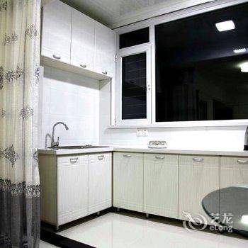 安居家庭连锁公寓(丹东丹建新时代店)酒店提供图片