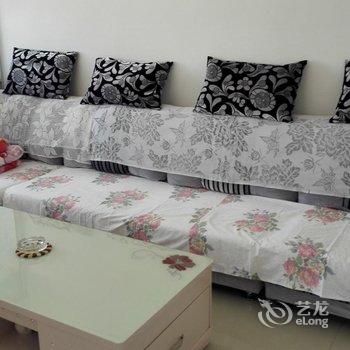 额济纳旗金色阳光胡杨家庭旅店酒店提供图片