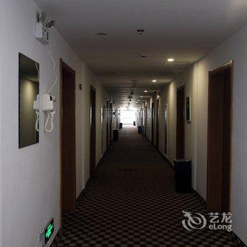 7天连锁酒店(济宁梁山拳铺工业园店)酒店提供图片