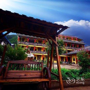 泸沽湖卓吉大酒店酒店提供图片