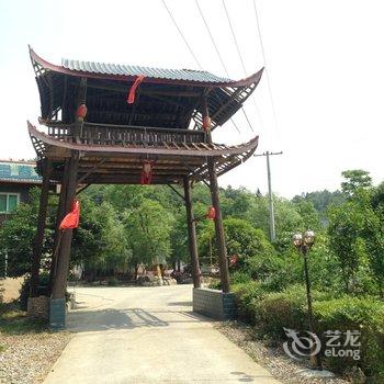 北川蓝色春天石林休闲山庄酒店提供图片