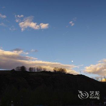 新都桥星相映客栈酒店提供图片