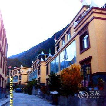 理县阿古藏式22号别墅山庄酒店提供图片