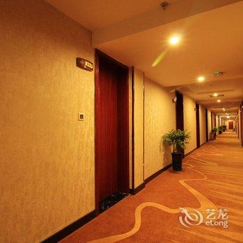 方城鸿丰商务酒店酒店提供图片