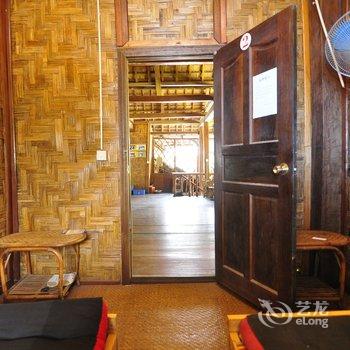 西双版纳傣族园岩光傣家乐酒店提供图片