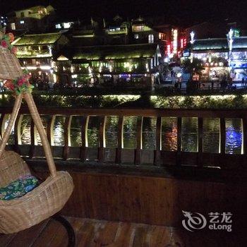 凤凰古城熊家小屋吊脚楼酒店提供图片