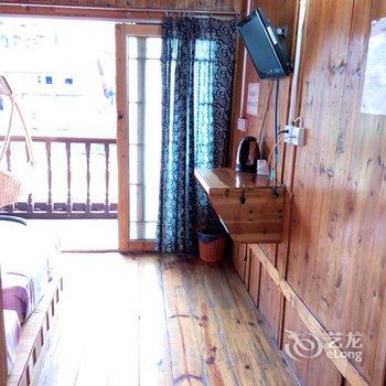 凤凰古城熊家小屋吊脚楼酒店提供图片