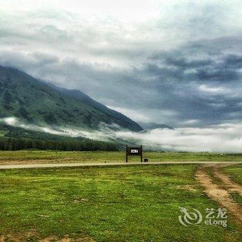 布尔津禾木景区禾木回转山庄酒店提供图片